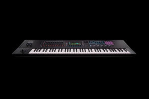 Roland Fantom 7 EX syntezator