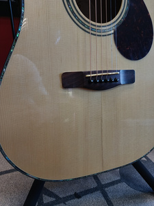 Samick D9-CE N gitara elektroakustyczna - uszkodzona