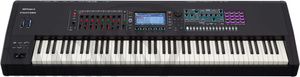 Roland Fantom 8 syntezator