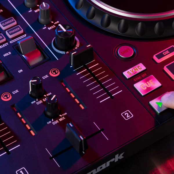 Numark Mixtrack Platinum FX 4-kanałowy kontroler DJ z wyświetlaczami