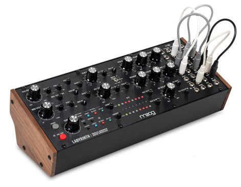 Moog Labyrinth syntezator analogowy