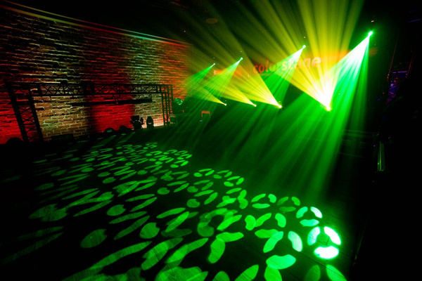 ColorStage Delta LED 100W Beam - Zestaw 4 głowic ruchomych w case