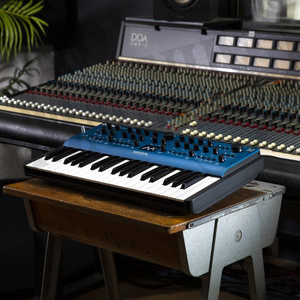 Modal Cobalt 8 syntezator analogowy