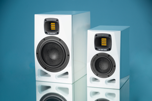 Adam Audio A4V Arctic White aktywny monitor studyjny