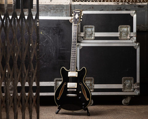 D'Angelico Excel Mini DC Tour Solid Black gitara elektryczna