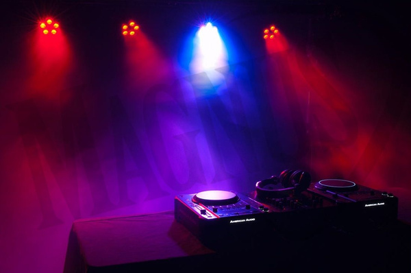 American DJ VPAR PAK reflektor par