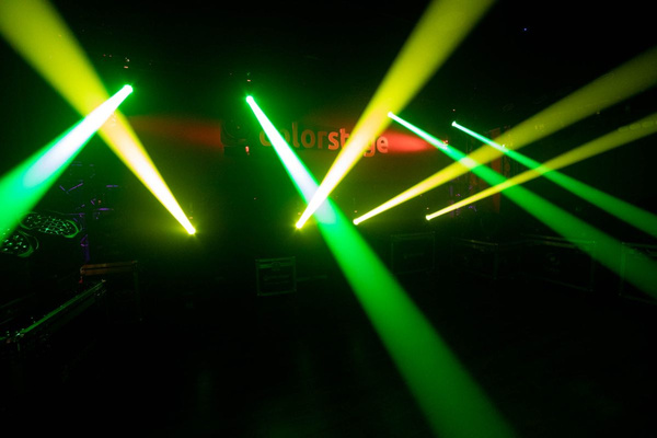 ColorStage Delta LED 100W Beam - Zestaw 4 głowic ruchomych w case