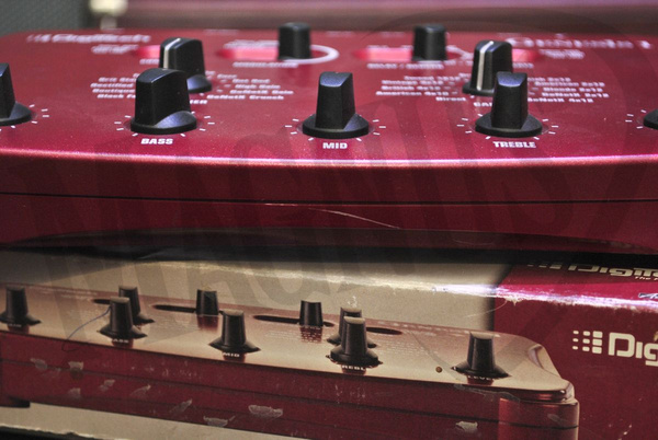 Digitech Genesis I - procesor gitarowy - ekspozycja