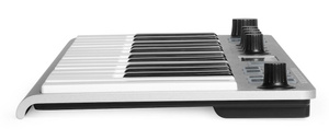 ESI xSynth syntezator cyfrowy