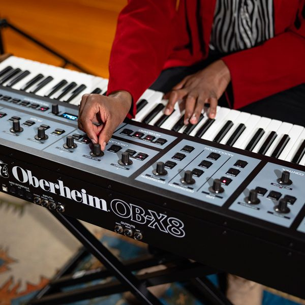 Oberheim OB-X8 - analogowy syntezator polifoniczny
