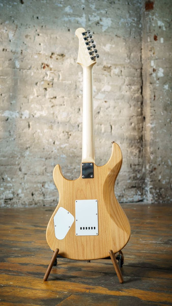 Yamaha Pacifica 112V YNS Yellow Natural Satin - gitara elektryczna - bezpłatne lekcje online!