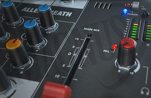 Allen&amp;Heath ZED6 mikser analogowy