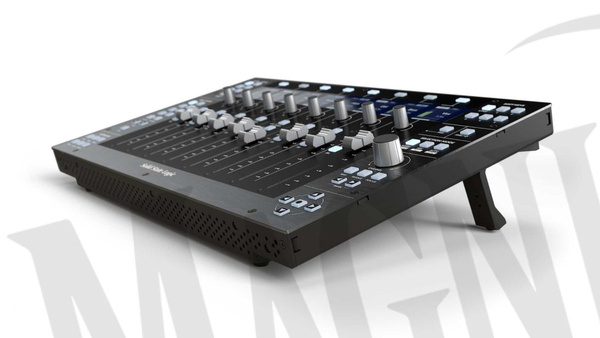 SSL UF8 procesor wokalowy