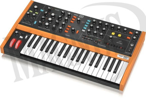 Behringer POLY D czterogłosowy syntezator analogowy