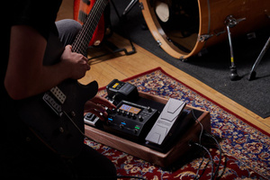 Boss GT-1000 CORE   kontroler gitarowy