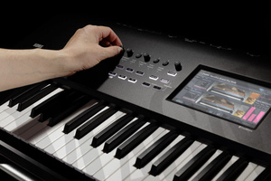 Korg Nautilus 73 syntezator