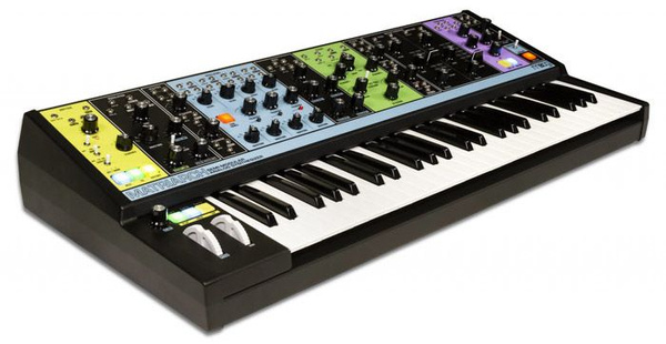 Moog Matriarch syntezator semi-modularny