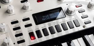 Korg Kingkorg Neo syntezator