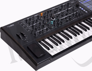 Arturia POLYBRUTE Noir 6-głosowy, analogowy syntezator