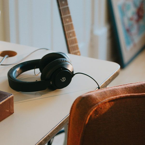 Adam Audio H200 - słuchawki studyjne
