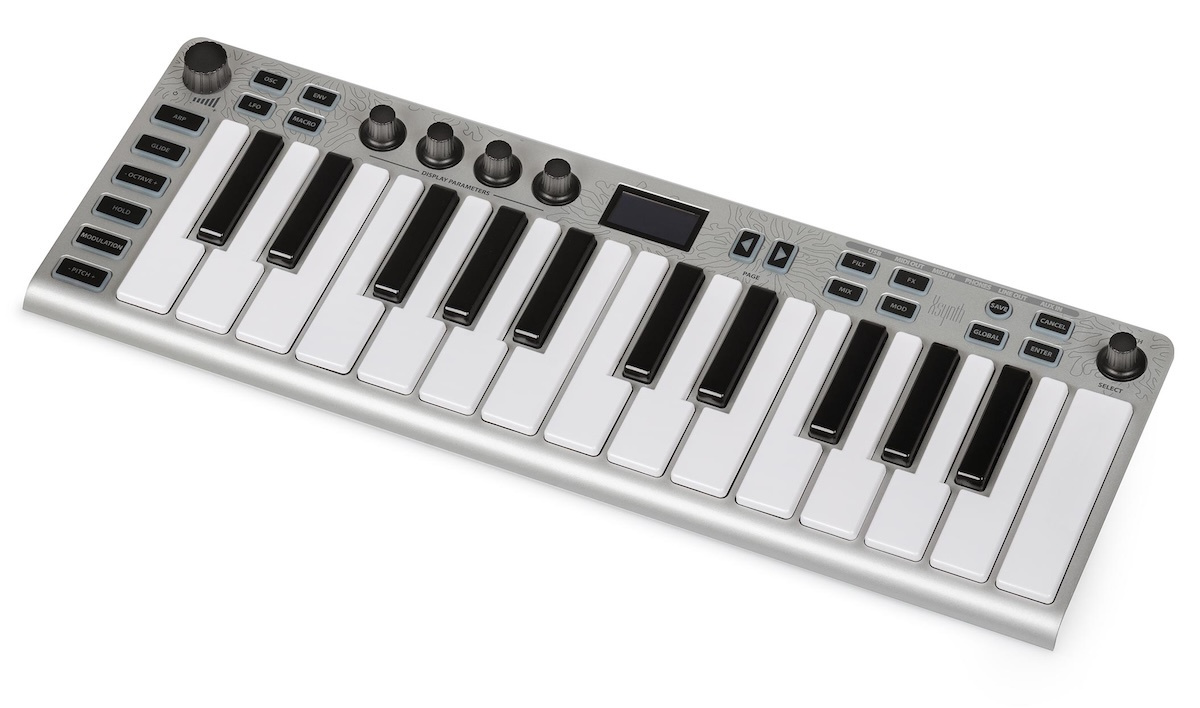 ESI xSynth syntezator cyfrowy — widok z przodu