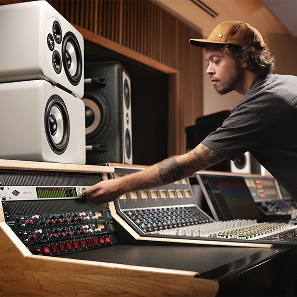 Universal Audio Apollo X16 Gen 2 Ultra - interfejs audio Thunderbolt 3