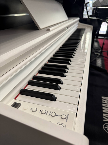 Dynatone SLP-210 WH pianino cyfrowe - ekspozycja