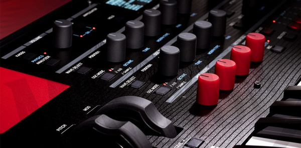 Korg Modwave MKII syntezator