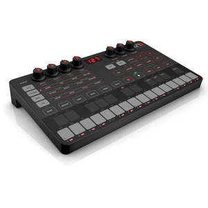 iK Multimedia Uno Synth syntezator