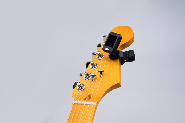 Joyo JT 09  - tuner elektroniczny