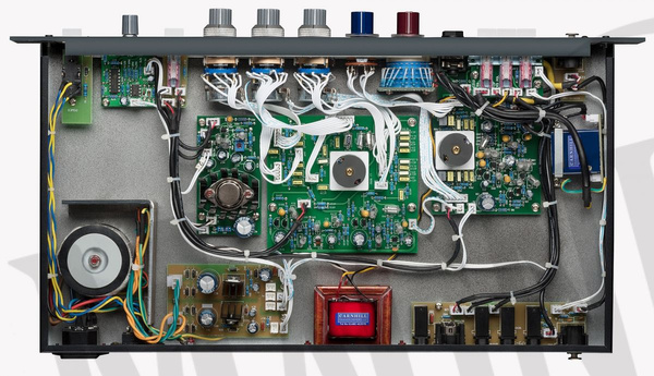 Warm Audio WA73-EQ przedwzmacniacz mikrofonowy
