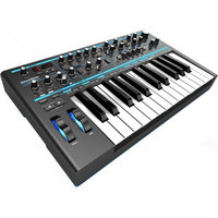 Novation Bass-Station 2 klawiatura sterująca