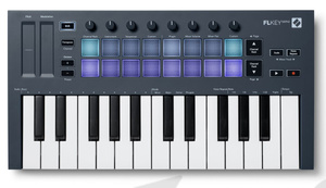 Novation FLkey Mini + Kurs miksu muzyki synthwave od Musoneo