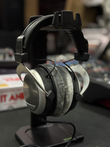 Beyerdynamic DT880 Pro - słuchawki dynamiczne, otwarte, 250 Ohm - tylko otwarty
