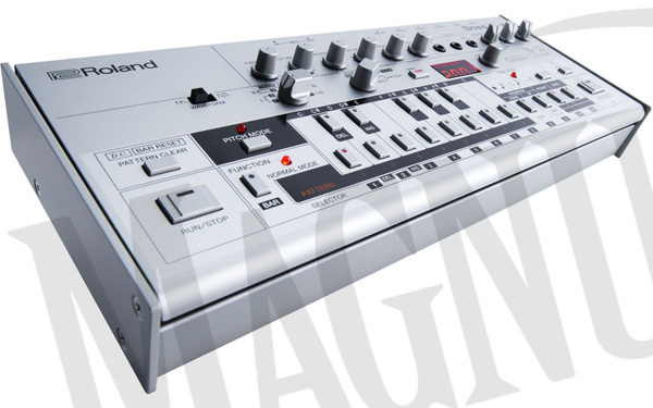 Roland TB03 syntezator