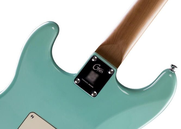 Mooer GTRS Professional 800  Intelligent Guitar Mint Green